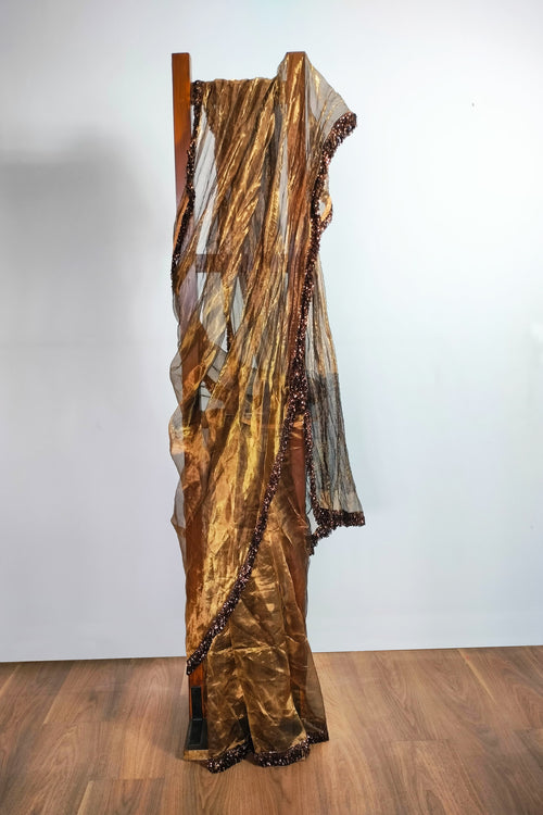 Gold tissue crushed saree with Jhalar/fringe
