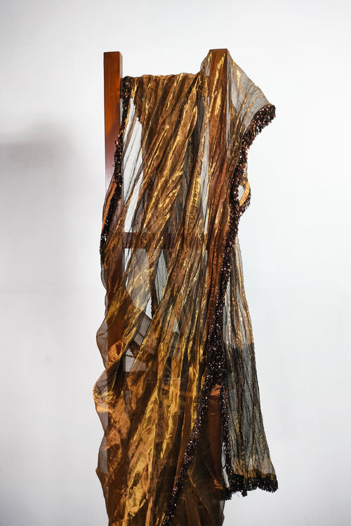 Gold tissue crushed saree with Jhalar/fringe