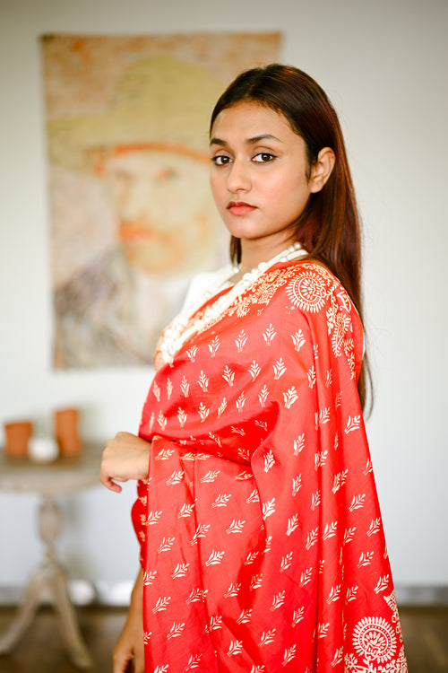 Printed Red silk handwoven bengal sari