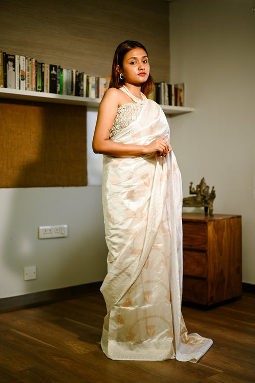 Off-white Silk handwoven silk sari