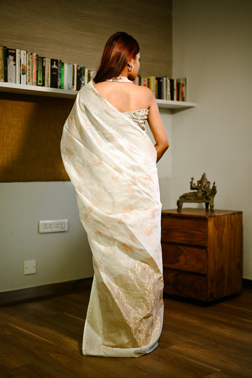 Off-white Silk handwoven silk sari